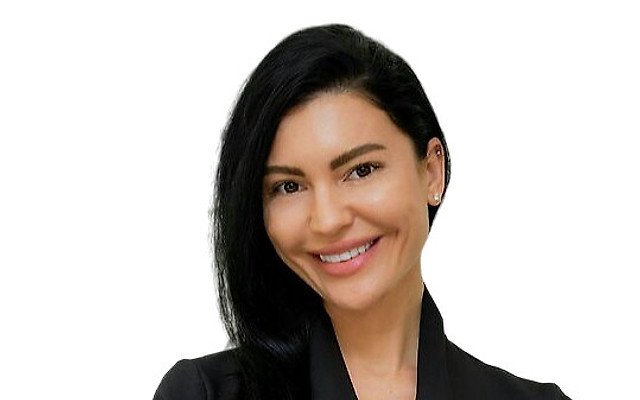 Плотникова Юлия Михайловна