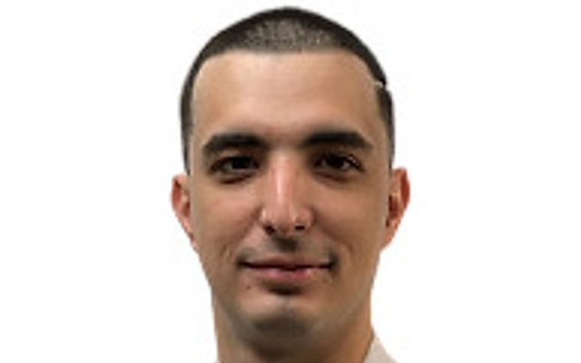 Курбанов Айнур Рустамович