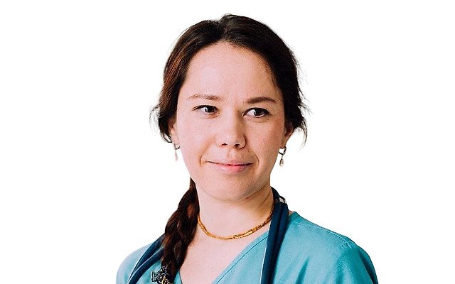 Попова Элла Тимуровна