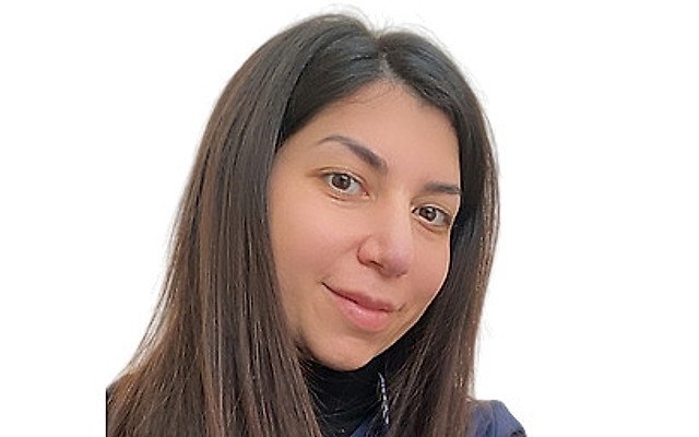 Леонова Карина Мисаковна