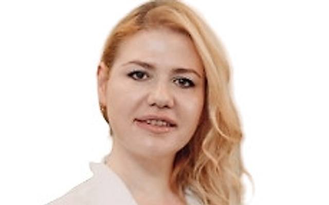 Павлова (Самокатова) Алина Юрьевна