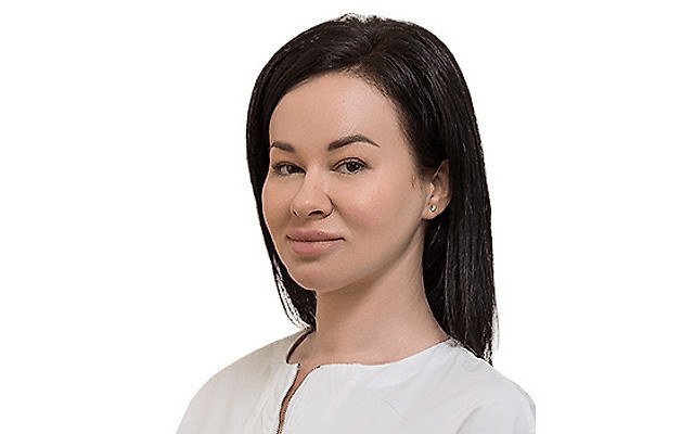 Комиссарова (Иванова) Юлия Александровна