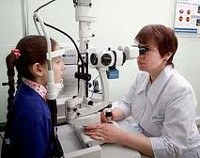 Consultation of a pediatric ophthalmologist